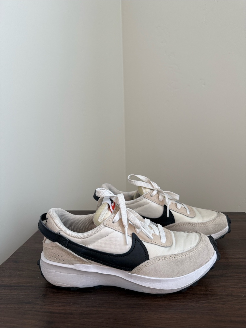 Trendy Nike Waffle Debut Retro Size 5